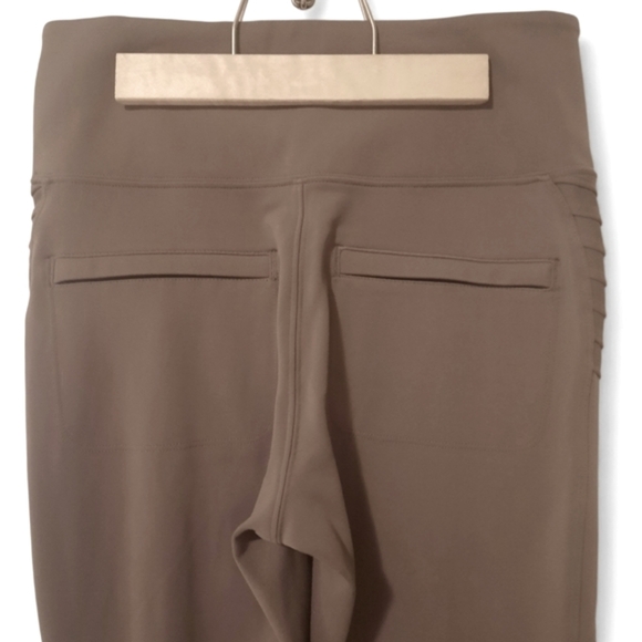 ATHLETA Moto Zip Delancy Tight Sculptek UPF 50+ Stretch Pockets Legging Taupe - Picture 9 of 12